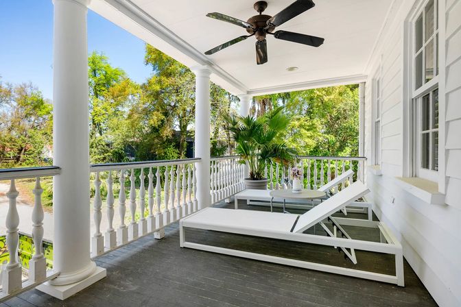Downtown Oasis: Entire Home + Carriage House image 33