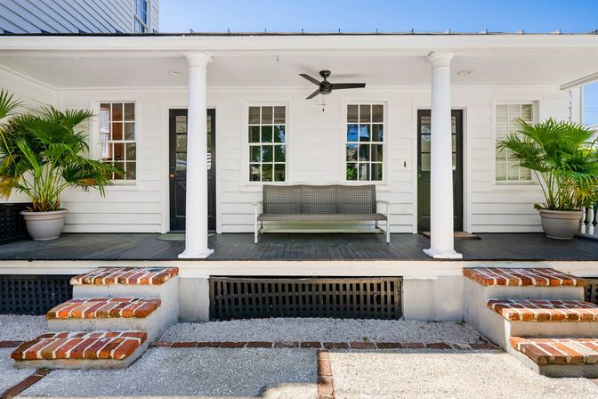 Downtown Oasis: Entire Home + Carriage House image 36