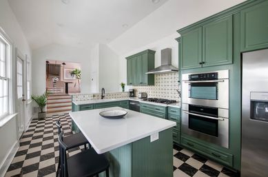 Downtown Oasis: Entire Home + Carriage House image 11