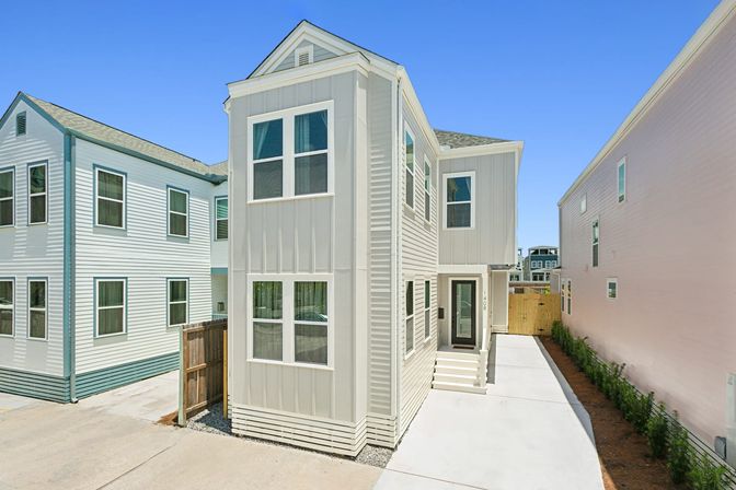 Urban Oasis in the Heart of NOLA with Heated Pool and Parking  image 10