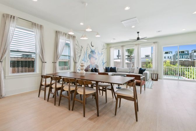 Urban Oasis in the Heart of NOLA with Heated Pool and Parking  image 2