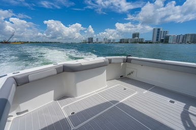 "Cherry Pop" 35ft Yacht Charter in Somers Point image 6