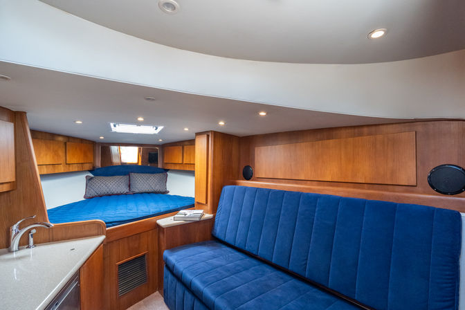 "Cherry Pop" 35ft Yacht Charter in Somers Point image 12