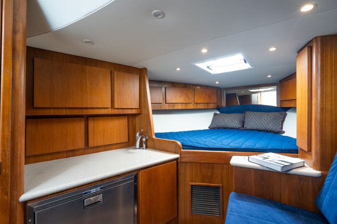 "Cherry Pop" 35ft Yacht Charter in Somers Point image 13