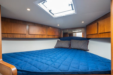 "Cherry Pop" 35ft Yacht Charter in Somers Point image 14
