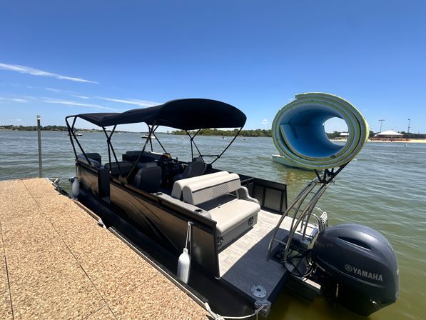 Ultimate Boating Experience: Lakeside Fun in the Sun! image 25