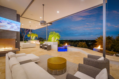 Wander Camelback Canyon: Luxury 5-Bed Estate in Phoenix with Infinity Pool & Courts image 34