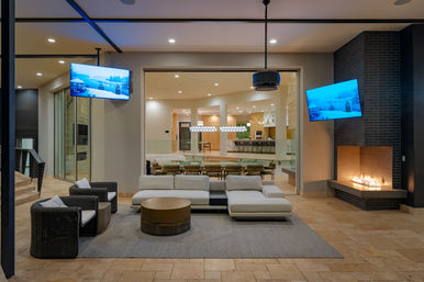 Wander Camelback Canyon: Luxury 5-Bed Estate in Phoenix with Infinity Pool & Courts image 25