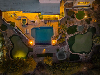 Wander Camelback Canyon: Luxury 5-Bed Estate in Phoenix with Infinity Pool & Courts image 17