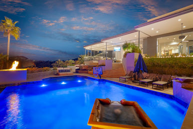 Wander Camelback Canyon: Luxury 5-Bed Estate in Phoenix with Infinity Pool & Courts image 42