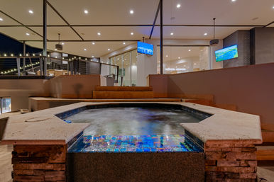 Wander Camelback Canyon: Luxury 5-Bed Estate in Phoenix with Infinity Pool & Courts image 41