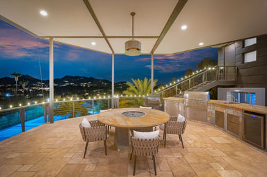 Wander Camelback Canyon: Luxury 5-Bed Estate in Phoenix with Infinity Pool & Courts image 31