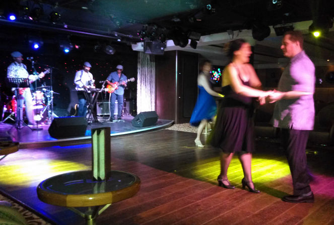Dance the Night Away: Custom Dance Class Experience image 1
