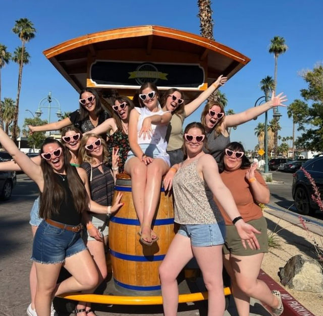 Boozy Party Bike Bar Crawl: Bar Hopping Your Way Through San Diego's Best Bars with Great Photo-Ops image 3