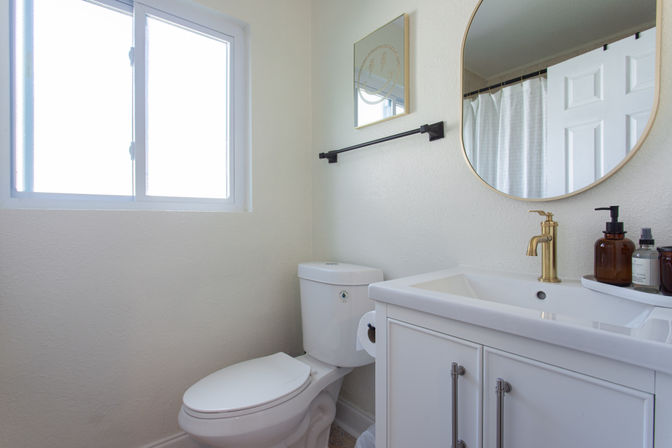 Saint's Lounge with Saltwater Pool & Trendy Decor (Sleeps 14) image 15