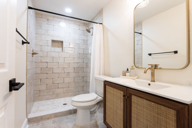 Saint's Lounge with Saltwater Pool & Trendy Decor (Sleeps 14) image 11