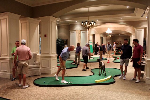 Pop-Up Mini Golf Course Rental for Your Event image 4