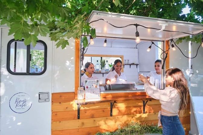 Unique Cocktail Mobile Bar with Mixology Class: We Bring the Bar to You image 1