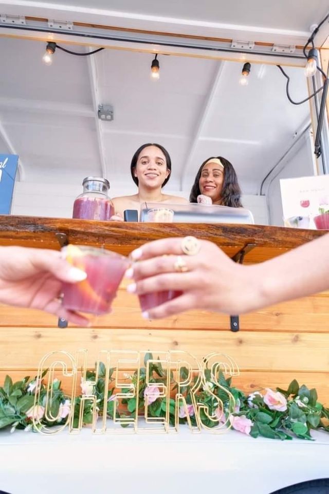 Unique Cocktail Mobile Bar with Mixology Class: We Bring the Bar to You image 4