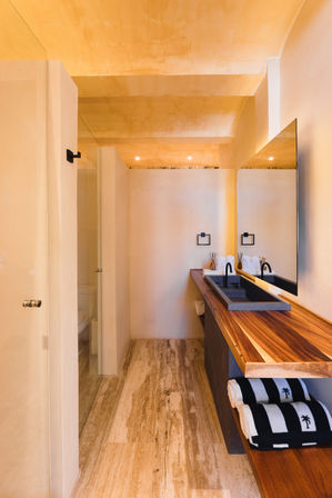 Villa Romeo: Design Villa in the Heart of the Hotel Zone image 13