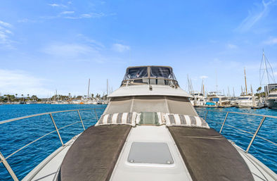 Luxury Yacht Charter in Marina del Rey image 8