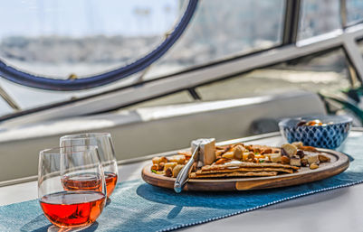 Luxury Yacht Charter in Marina del Rey image 7