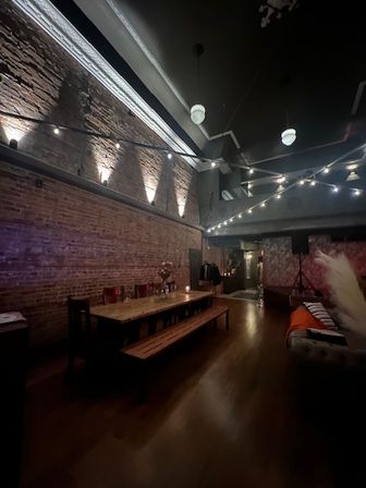 Booze and Boos: Ghost Tour + Bar Crawl in Seattle image 15