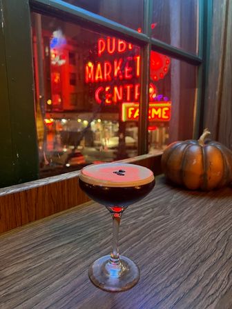 Booze and Boos: Ghost Tour + Bar Crawl in Seattle image 2