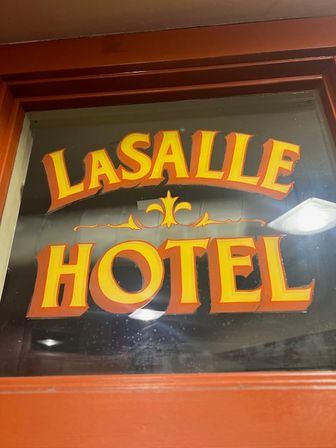 Booze and Boos: Ghost Tour + Bar Crawl in Seattle image 24