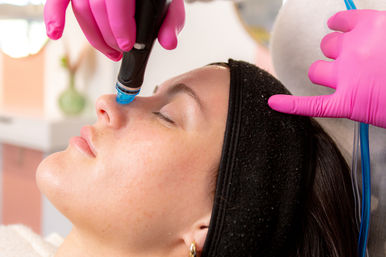 Oasis Face Bar Facial Party in Nashville with Complimentary Prosecco image 9