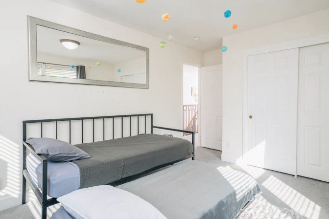 Sunnyside Compound: Features Game Room, Hot Tub & 420-Friendly image 20