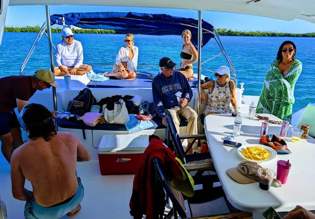 Private Luxury Daytime Sailing Excursion image 9