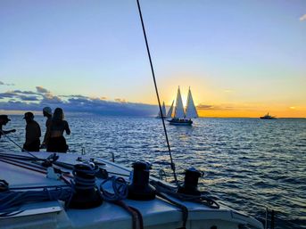 Private Luxury Daytime Sailing Excursion image 7