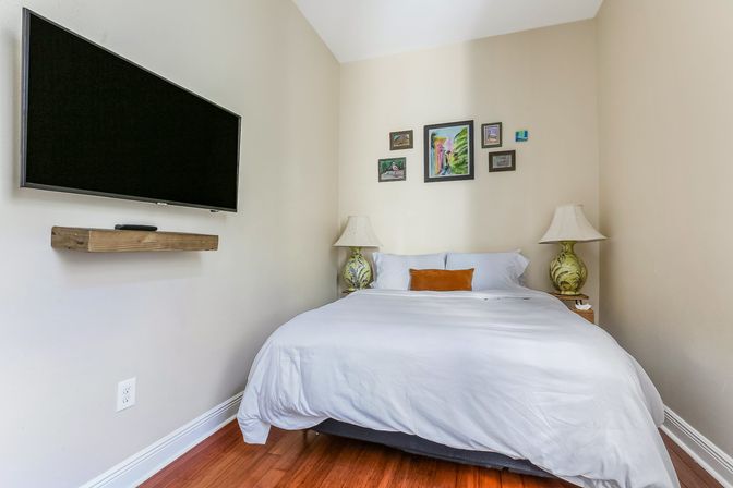 Beautiful and Cozy Historic Double Near French Quarter image 21