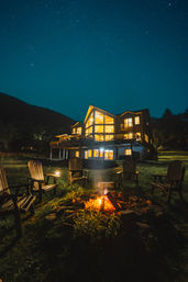 Hunter Chalet: Lakefront Luxury in the Catskill Mountains image 3