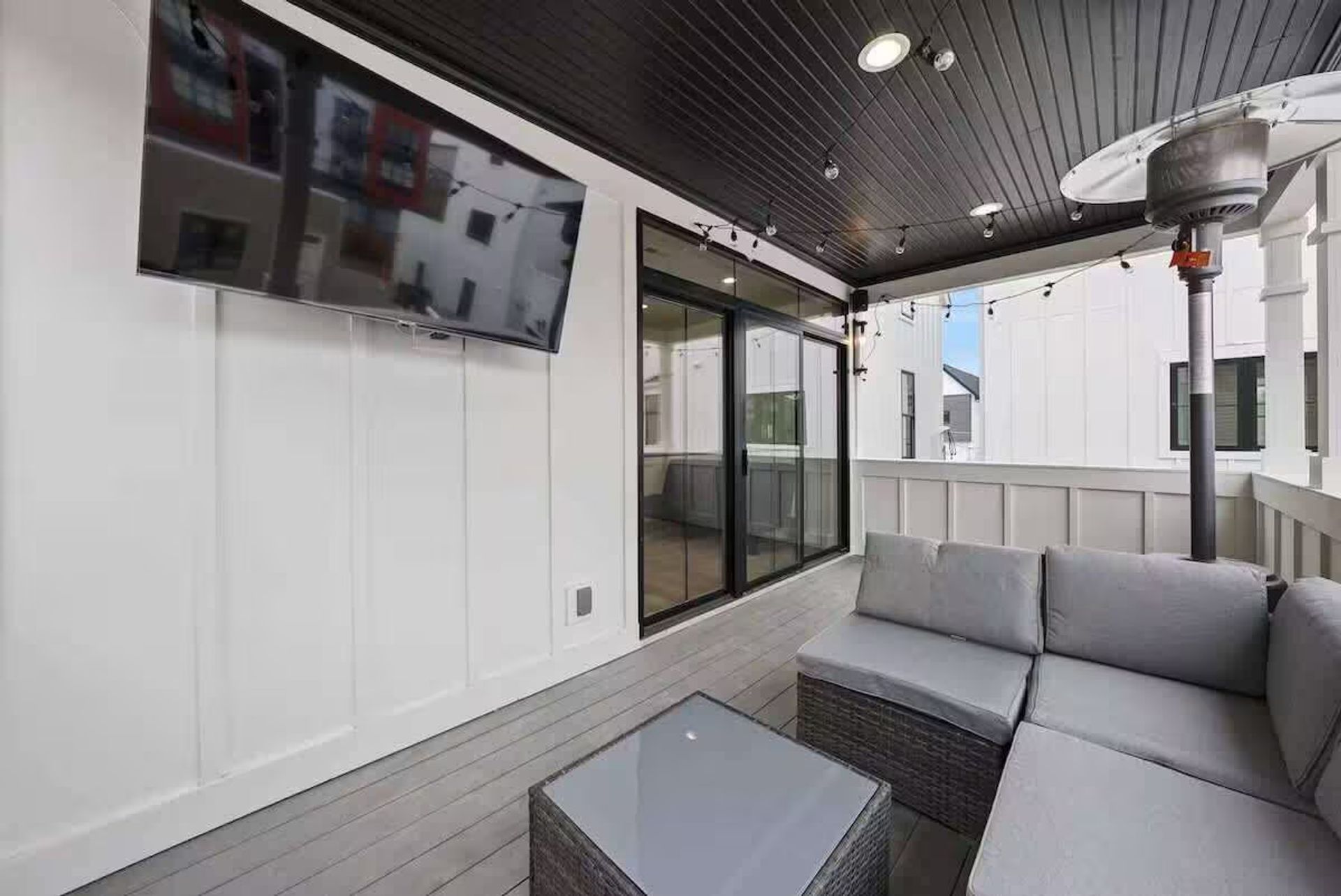 Casa Cielo: Jungle House Luxury Near the Short North image 1