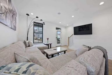 Casa Cielo: Jungle House Luxury Near the Short North image 9