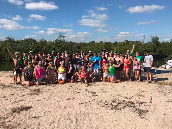 BYOB 12-Person Party Boat, Sandbar Swim with Floaties, and Yachts + Mansions Tour image 4