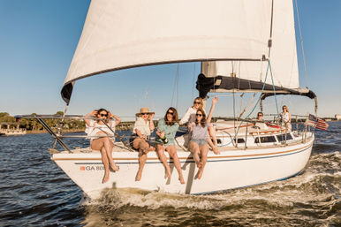 Champagne Sailing Charter Cruise: Private BYOB Sailing Charter with Complimentary Bubbly image 5
