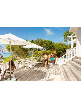 Private Yacht Cruise & Beach Day: Lunch & Drinks Included image 15