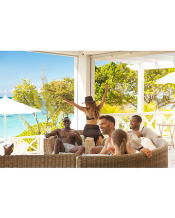 Private Yacht Cruise & Beach Day: Lunch & Drinks Included image 9