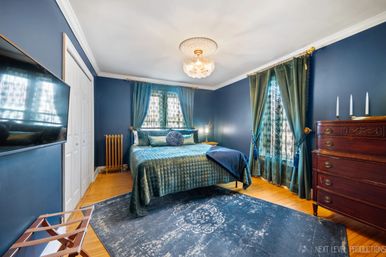 The Victorian Fox: Charming 5-Bedroom Historic Farmhouse image 6