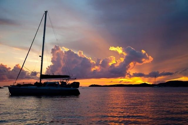 Luxury Sunset Cruise with Stunning Views & Expert Captains image 4