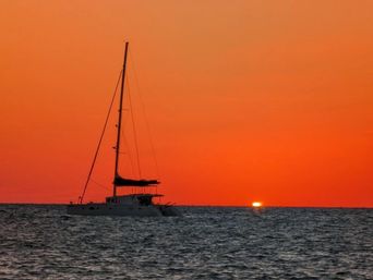 Luxury Sunset Cruise with Stunning Views & Expert Captains image 7