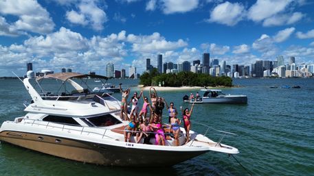 Miami Boat Party: 50' Flybridge  image 7