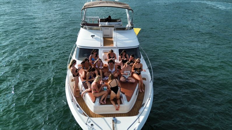 Miami Boat Party: 50' Flybridge  image 5