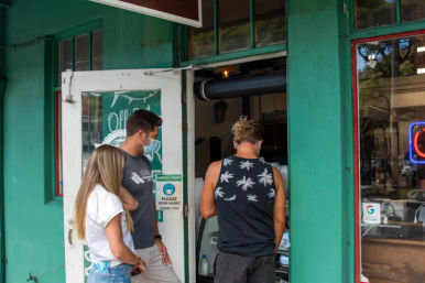 Honolulu Sights & Bites Food Tour: Oʻahu Food & Photo Experience image 10