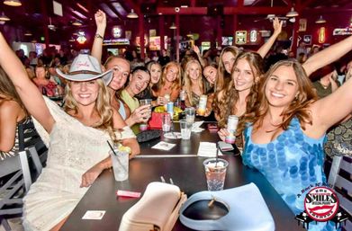 Savannah Smiles: Dueling Pianos, Lively Atmosphere & Friendly Staff image 23