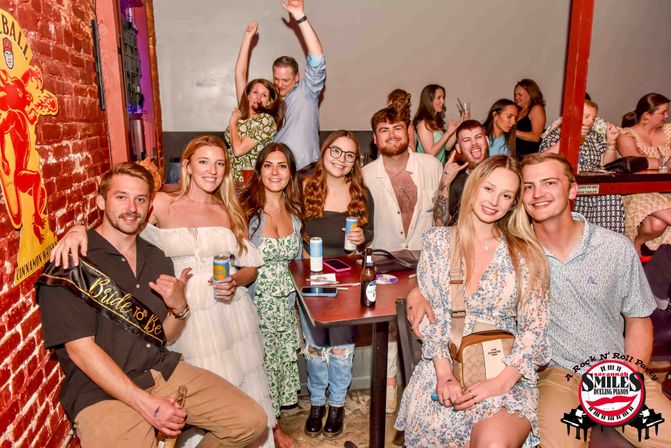 Savannah Smiles: Exclusive Dueling Piano Experience image 9