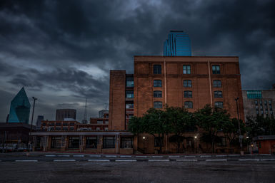 Dallas Terrors Boos & Booze Haunted Pub Crawl image 6